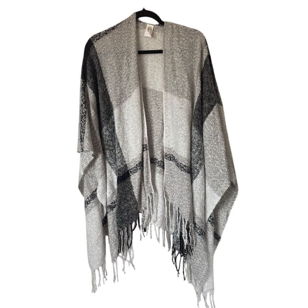 Pinklicious Women's Plaid Fringe Knit Poncho cardigan Gray Black One Size